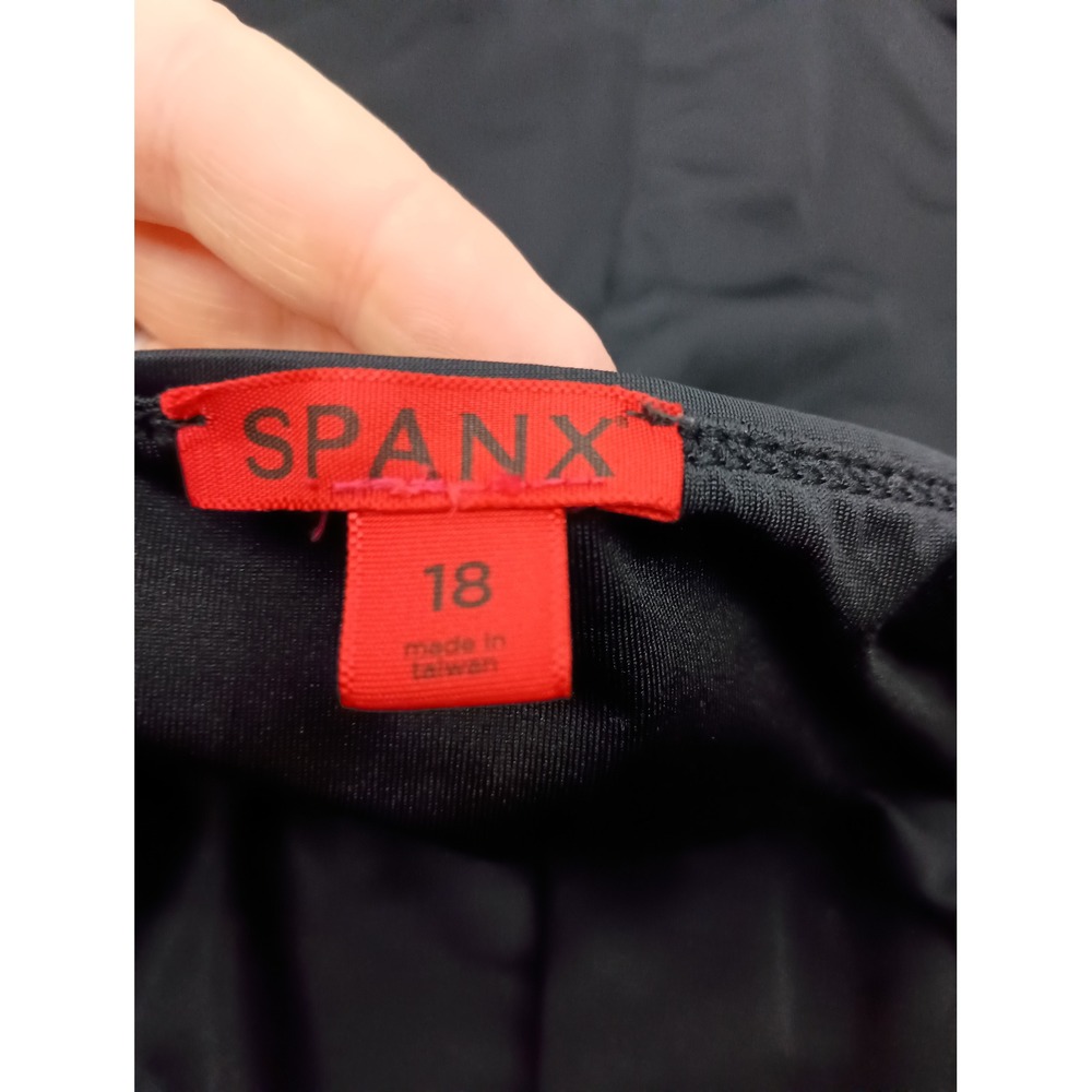 Spanx 18 black ruched one piece swimsuit beach resort wear travel vacation - Picture 4 of 9